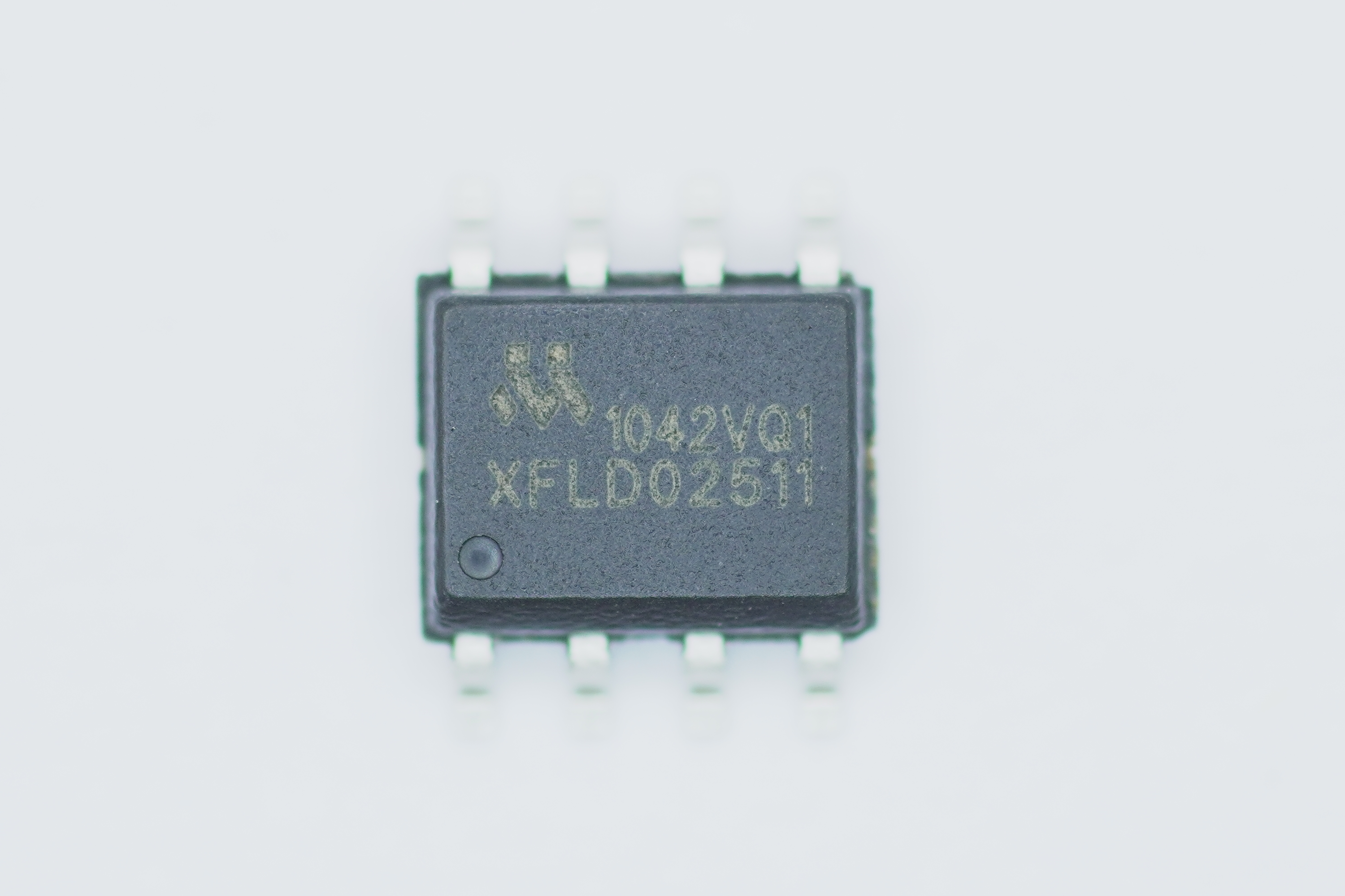 MCAN1042-Q1